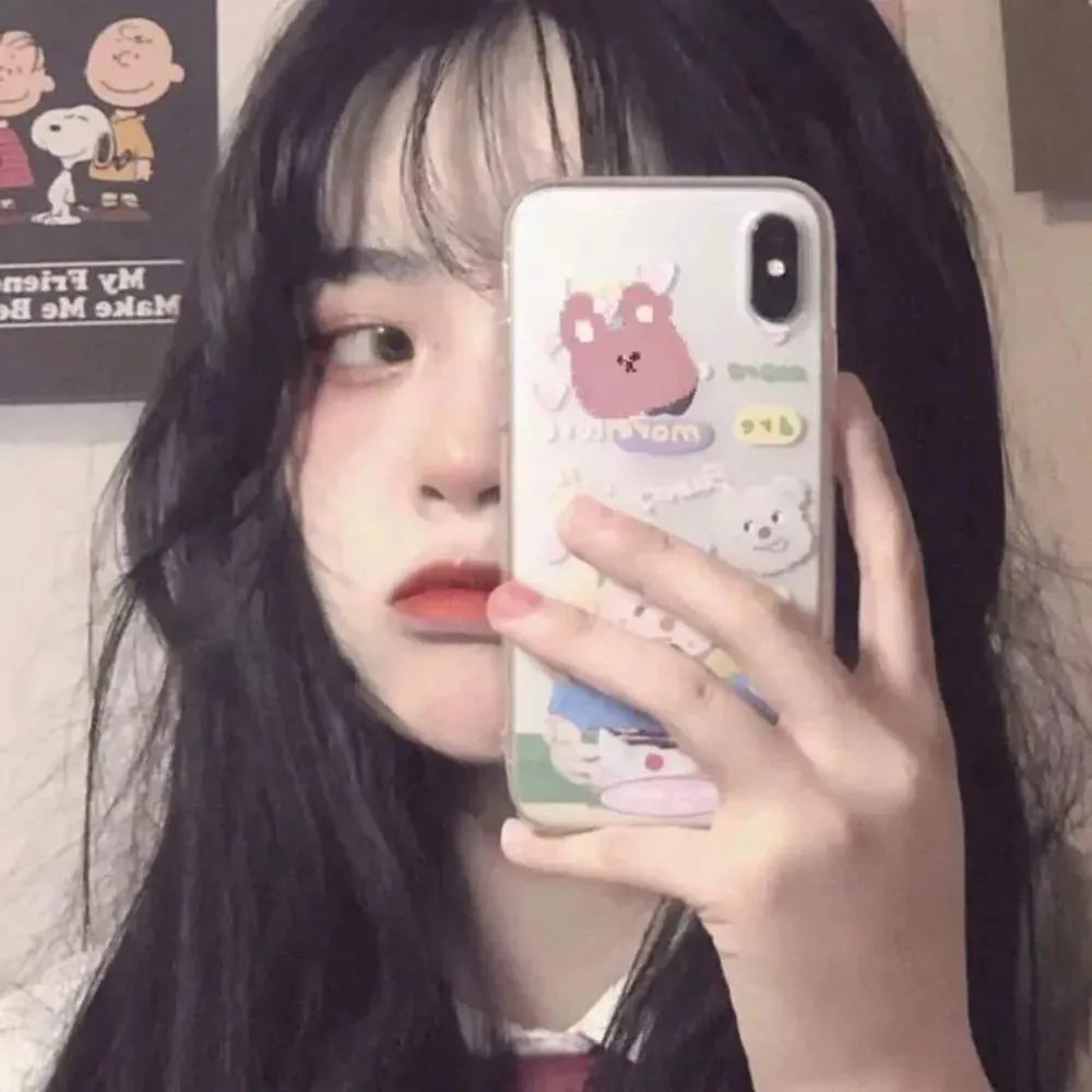 踉跄的女孩